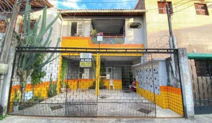 Apartamento com 2 dormitórios para alugar, 20 m² por R$ 650,00/mês - Aerolândia - Fortaleza/CE