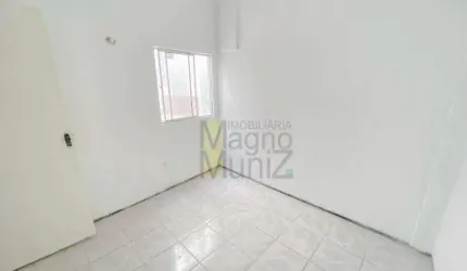 Apartamento com 2 quartos para alugar, 14 m² por R$ 650/mês - Aerolândia - Fortaleza/CE