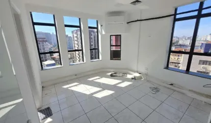 Apartamento à venda, 2 quartos, Embaré - Santos/SP
