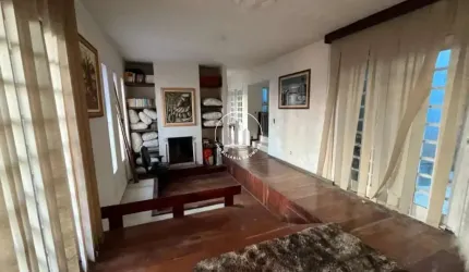 Casa 5 Quartos com Piscina - Centro
