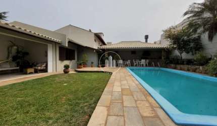 Casa 3 Quartos com Piscina - Itaguaçu