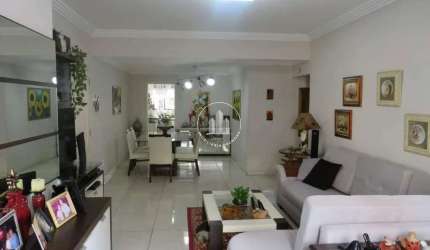 Apartamento 4 Quartos com 2 Suítes e 274m² - Centro