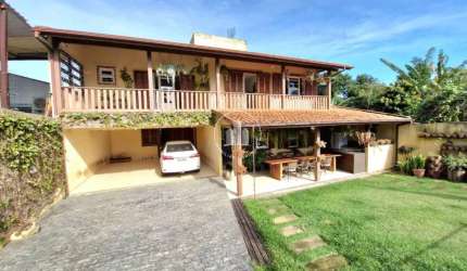 Casa 3 Quartos com 1 Suíte e 241m² - Fazenda Santo Antônio