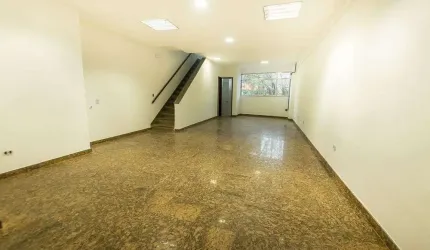 Loja para alugar, 215 m² por R$ 16.667,15/mês - Várzea - Teresópolis/RJ