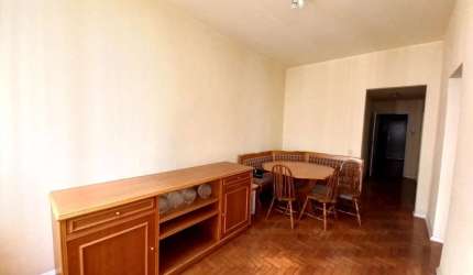 Apartamento de 1 quarto e dependência para alugar na Várzea