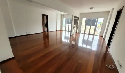 Apartamento com 4 dormitórios à venda, 155 m² por R$ 835.000 - Várzea - Teresópolis/RJ