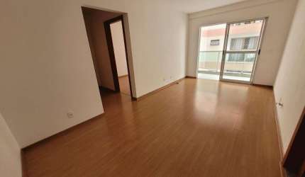 Apartamento com 2 dormitórios para alugar, 71 m² por R$ 2.211/mês - Ermitage - Teresópolis/RJ