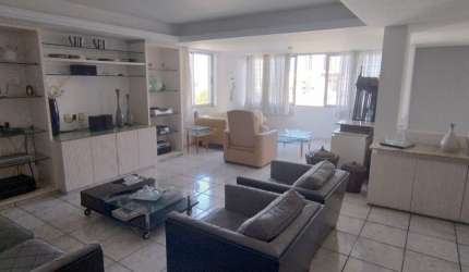 vendo cobertura no Espinheiro com 228 m², nascente e toda reformada