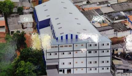 Galpão com 1358 metros em Cajamar