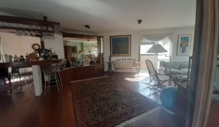 ÓTIMO APARTAMENTO DE 200 M².