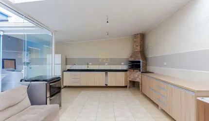 SOBRADO TRIPLEX  FAZENDINHA  200M  - 3 QUARTOS  1 SUÍTE   3 VAGAS  PRÓXIMO AO MERCADO ZAMPROGNA