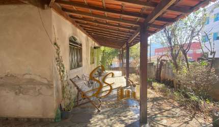 Casa comercial, Centro, Mateus Leme