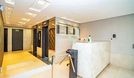 Atenção! Sala comercial à venda no Batel - sala com banheiro e garagem exclusiva e coberta