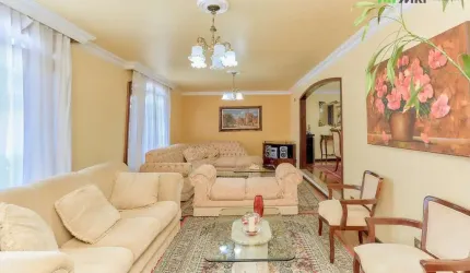 Casa com 6 quartos à venda na José Blanchet, 107, Bacacheri, Curitiba por R$ 899.000