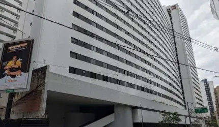 Apartamento com 2 quartos  para alugar, 65.00 m2 por R$3200.00  - Centro - Curitiba/PR
