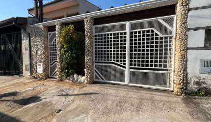 Casa com 3 Dormitórios à Venda - Residencial Vale das Nogueiras, Americana (SP)