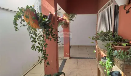 casa a venda com quintal no sion!