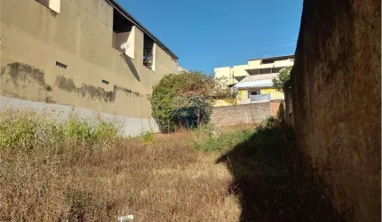 TERRENO Á VENDA NO BAIRRO ALBINÓPOLIS !