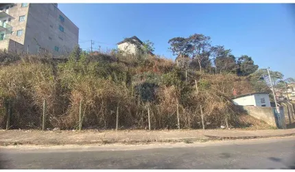 LOTE DE 345 M2 NO JARDIM CACHOEIRA