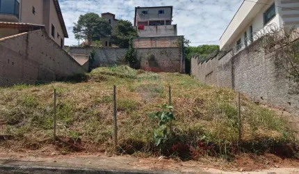 TERRENO NO QUINTAS DO SOL - 437m²