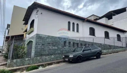 'Morar em Casa Espetacular no Bairro Carijós'