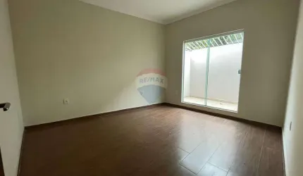 Casa a venda com 03 quartos no bairro Santa Maria
