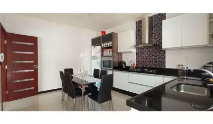 CASA NO BAIRRO SANTA LUZIA!