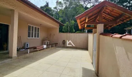 Casa à venda, 144 m² por R$ 750.000,00 - Carlos Guinle - Teresópolis/RJ