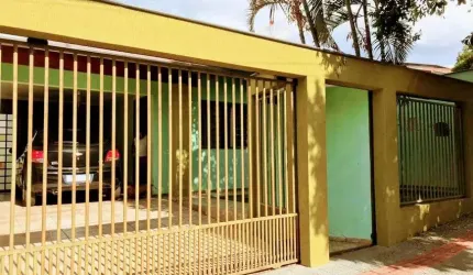 Casa a venda com 3 quartos 01 suite 250 metros terreno Londrina - Paraná