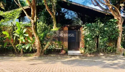 Casa em Outeiro da Glória - Porto Seguro, BA