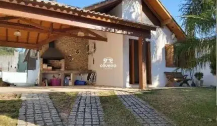 Belíssima casa na Praia do Laranjal