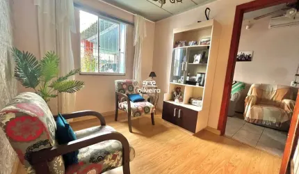 Casa ampla com pátio no Arco Iris
