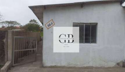 SÃO 4 CASAS NO MESMO TERRENO