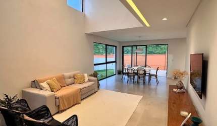 Casa Impecável - Alphaville 2 - PE