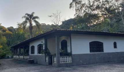 Chácara para venda com 7000m² e 10 vagas em Arujá