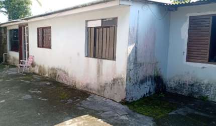 Casa para investidor no litoral do Paraná, entrada de 30 mil reais, parcelas direto com o proprietário