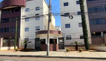 Apartamento com 3 quartos para alugar na Juscelino Kubitschek, 1032, Jundiaí, Anápolis por R$ 1.350