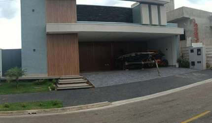 Casa em condomínio fechado com 4 quartos à venda na Rua GT 18, 20, Condomínio Residencial Grand Trianon, Anápolis por R$ 2.000.000