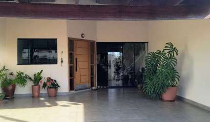 Casa com 3 quartos à venda na Pb 11, 300, Parque dos Pirineus, Anápolis por R$ 780.000