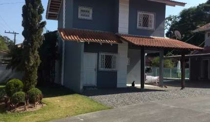 Lindo sobrado em condomínio fechado, ( Averbado)