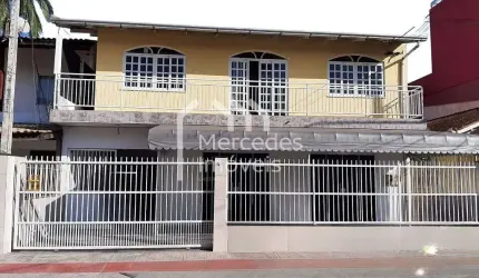 2 Casas - Com Ponto Comercial ao lado BISTEK, 232 m² por R$ 1.250.000 - São João - Itajaí/SC