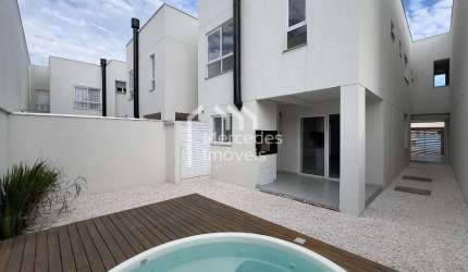 Sobrado com 3 suítes à venda, 163 m² por R$ 1.320.000 - São João - Itajaí/SC