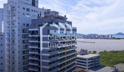 Apartamento com 1 suíte + 2 demi suítes à venda, 115,05 m² por R$ 1.939.000 - Fazenda - Itajaí/SC