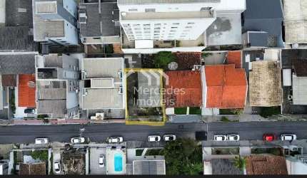 Terreno com casa de madeira à venda, Fazenda, Itajaí, SC