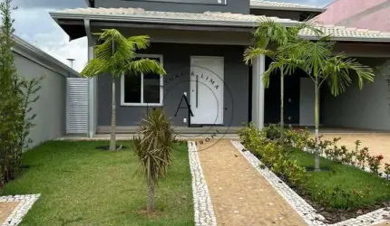 Casa Elegante em Condomínio Fechado em Valinhos: Conforto, Segurança e Qualidade de Vida!