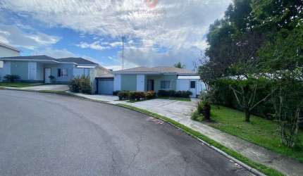 Casa à venda no bairro Colina de Laranjeiras - Serra/ES