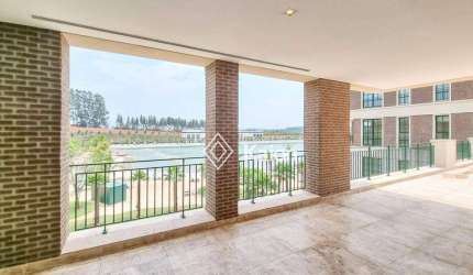 Apartamento com 3 suítes e vista para a piscina de ondas à venda no Boa Vista Village em Porto Feliz/SP