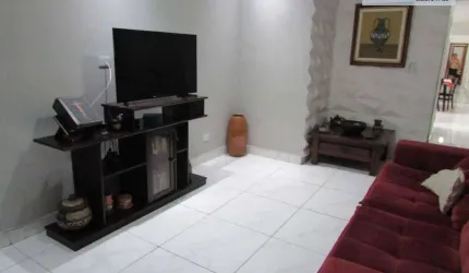Casa com 3 dormitórios à venda, 119 m² por R$ 500.000,00 - Vila Voturuá - São Vicente/SP