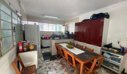 Sobrado à venda em Jundiaí, Anhangabaú, com 4 quartos, com 250 m²