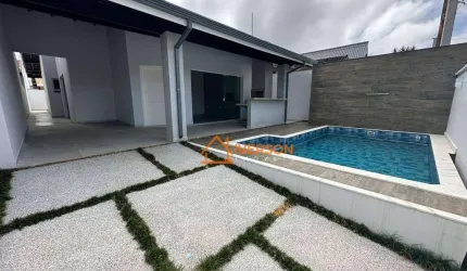 Casa 3 dormitórios Alto Padrão em Peruíbe